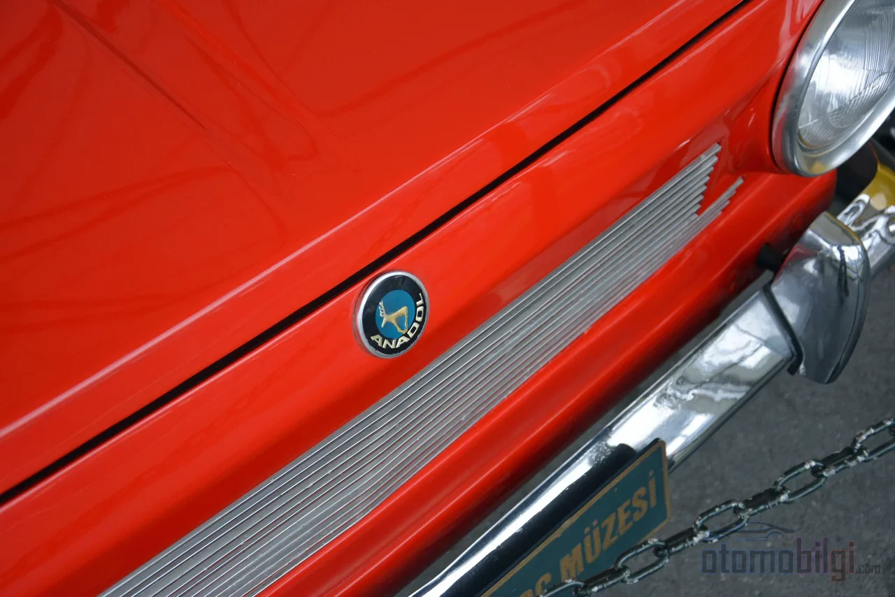 Küçük hacmine rağmen 100 HP üreten bir Wankel motoru, 1970'ler Türkiye'sinde bir Anadol'un altına girmeyi beklerken dayanıklılık sorunları yüzünden umutla kaldı.