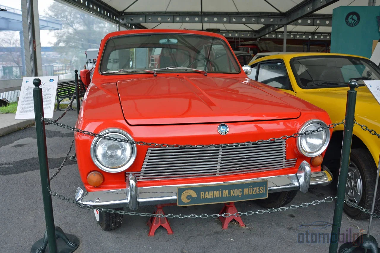 An overview of the interrupted line of Türkiye's automobile industry, extending from the 1961 Devrim to Togg.