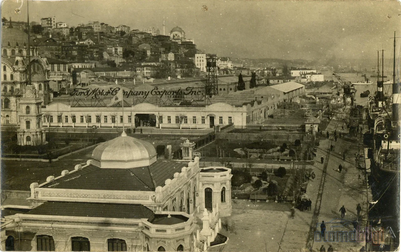 Before Devrim and Anadol, the Ford factory at Tophane Dock became Türkiye's first automobile factory and installed the first moving assembly line in 1929.