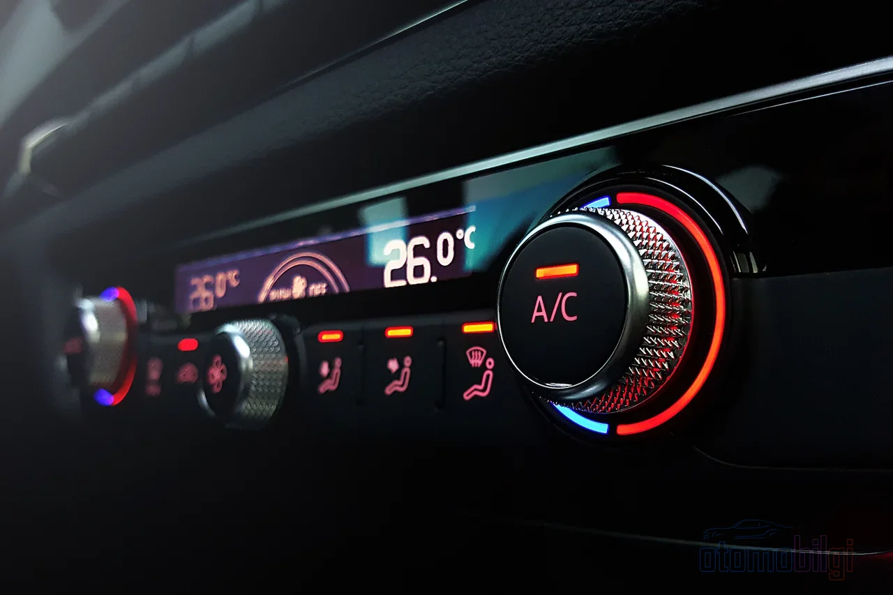 Invisible loads like the air conditioning, idling, and the roof box consume measurable amounts of your fuel without you ever noticing.