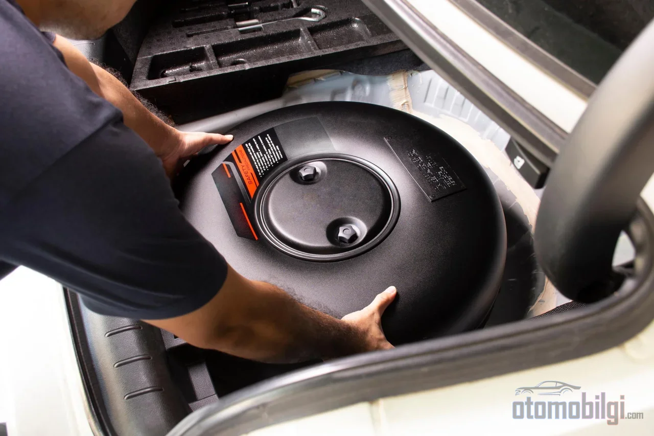 In gasoline vehicles converted to LPG, torque drops by an average of 5–9 percent; the main reason for the loss is the lower energy per liter.