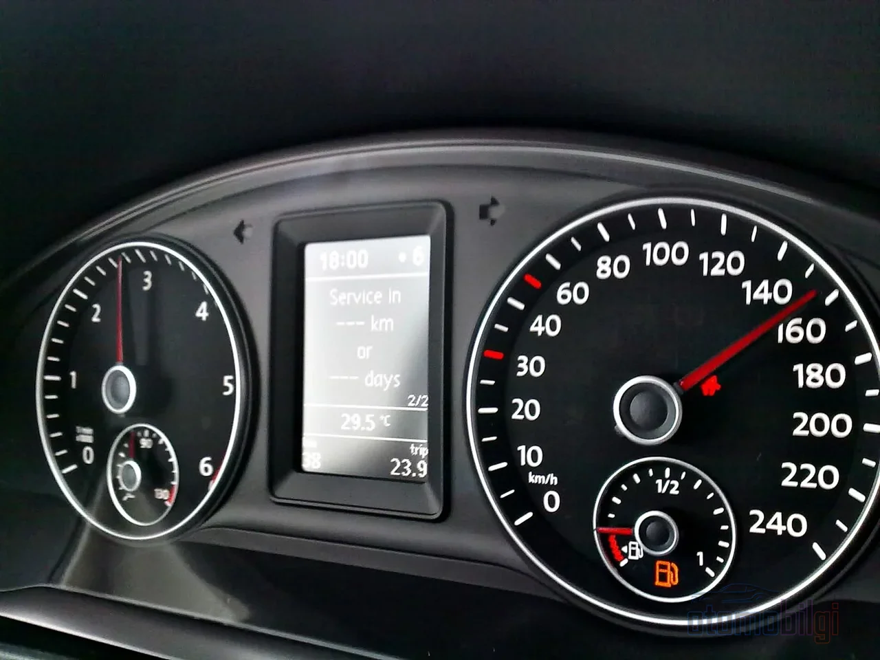 Dizelde 2.000, turboda 3.500 devir: doğru vites zamanı yakıtın dilinden tüketimi düşürür.